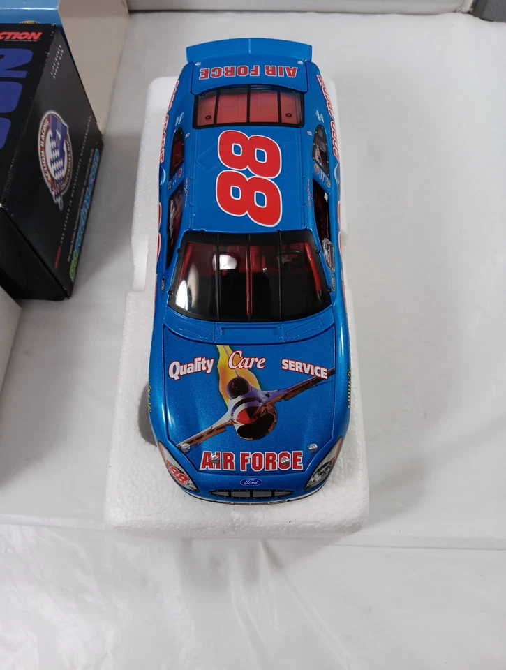 2000 ACTION RACING - DALE JARRETT 88 AIR FORCE DIECAST CAR 1:24 - LIMITED IN BOX - Image 4 of 4