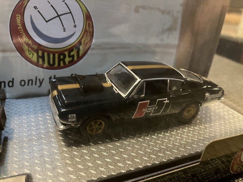 Hurst Super Stock Hemi Cuda  1968 Dodge NHRA  Ramp Truck Sealed M2 Die Cast 1:64