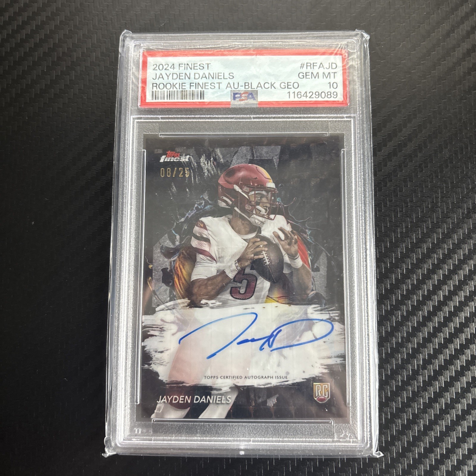 2024 TOPPS FINEST ROOKIE AUTO #RFAJD JAYDEN DANIELS RC /25 PSA 10