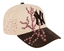 BIGG BOSS HATS BEIGE SNAPBACK HAT BBNYFLWRS BEIBRN