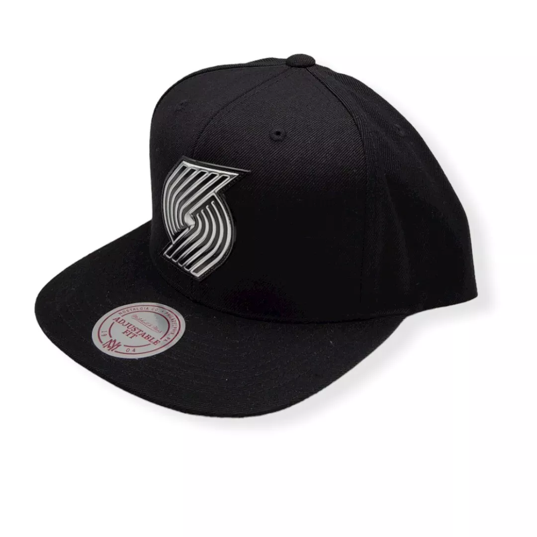 Mitchell & Ness Portland Trail Blazers Black & Silver Adjustable Snapback  Hat