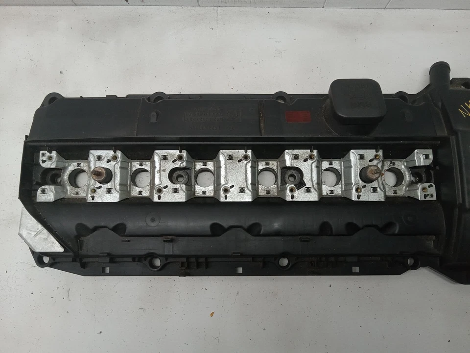 2001 - 2002 BMW 530I TAMPA DA VÁLVULA DO MOTOR DIANTEIRO FABRICANTE DE EQUIPAMENTO ORIGINAL, 1928 403 154 - Imagem 2 de 4