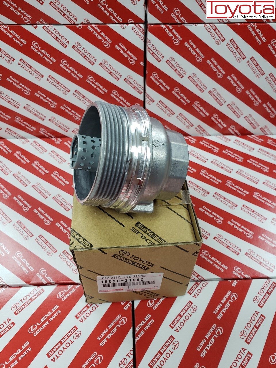 Genuine Toyota Oil Filter Housing Cap Assembly 15620-31060 & Plug 15643-31050