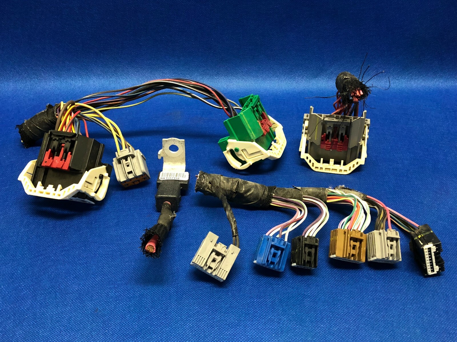 WIRING HARNESS PLUG CONNECTOR CHRYSLER PT CRUISER TIPM FUSEBOX BCM