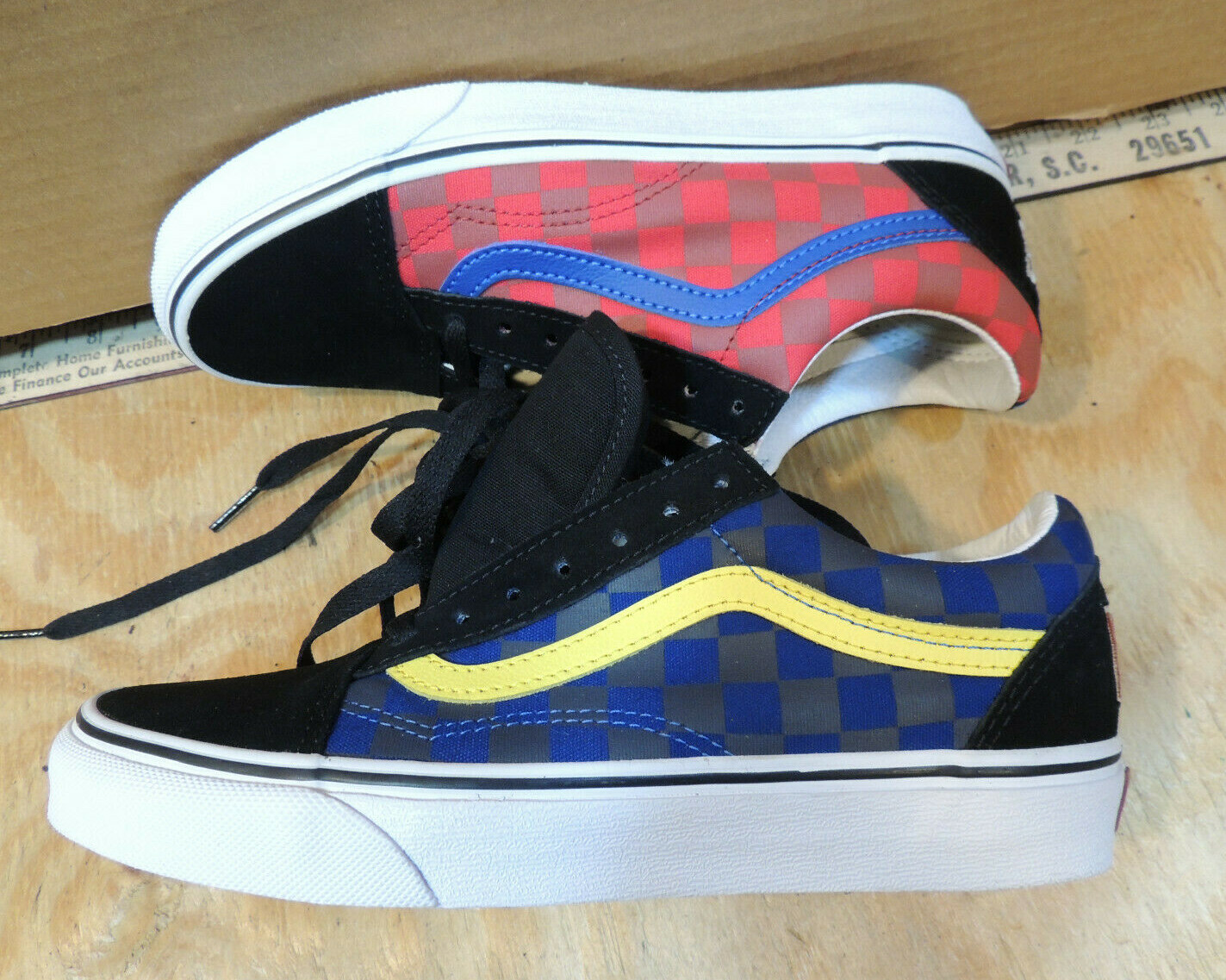 Picture 1 of 6