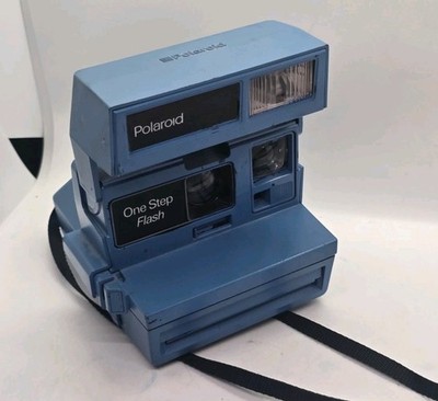 Polaroid 600 One Step Flash Instant Camera With Neck Strap (Read Description)