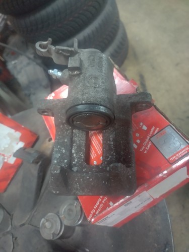 TRW Bremssattel BHN317 Hinten Links Audi A3 VW Beetle Eos GOLF 5 6 OE 1K0615423J