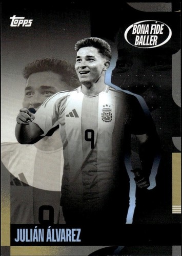 Topps Argentina World Cup Champions 2022 Julian Alvarez RED RC /25