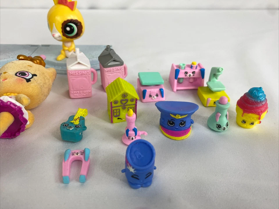 Lote de 33 piezas de juguetes para niñas Hatchimals, Shopkins, Littlest Pet Shop Foto 4 de 4