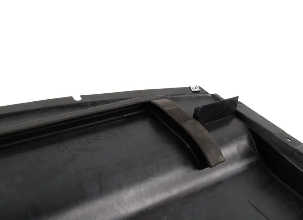 BMW Z4 E86 Front Engine Underhood Shield Cover 7895804 51717895804  