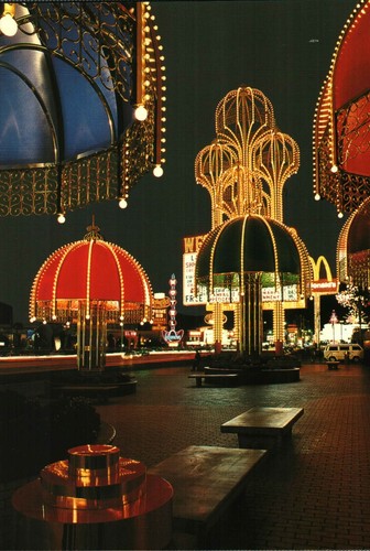 Las Vegas Postcard -- Westward Ho Casino -- Front Entrance