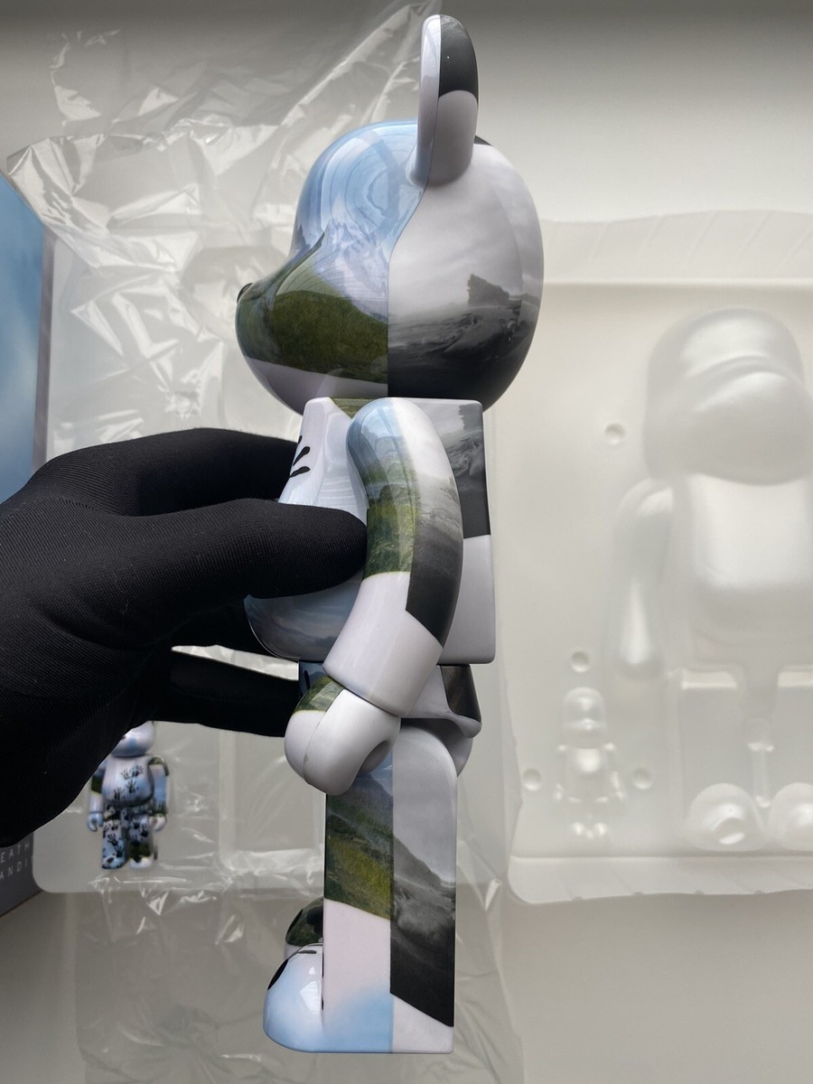 DEATH STRANDING 400% 100% BEARBRICK MEDICOM TOY BE@RBRICK DEATH STRANDING 400% 100% BEARBRICK MEDICOM TOY BE@RBRICK