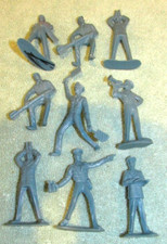 Lot of 9 - WWII Air Force Ground Crew Toy Soldiers - Marx  Vintage