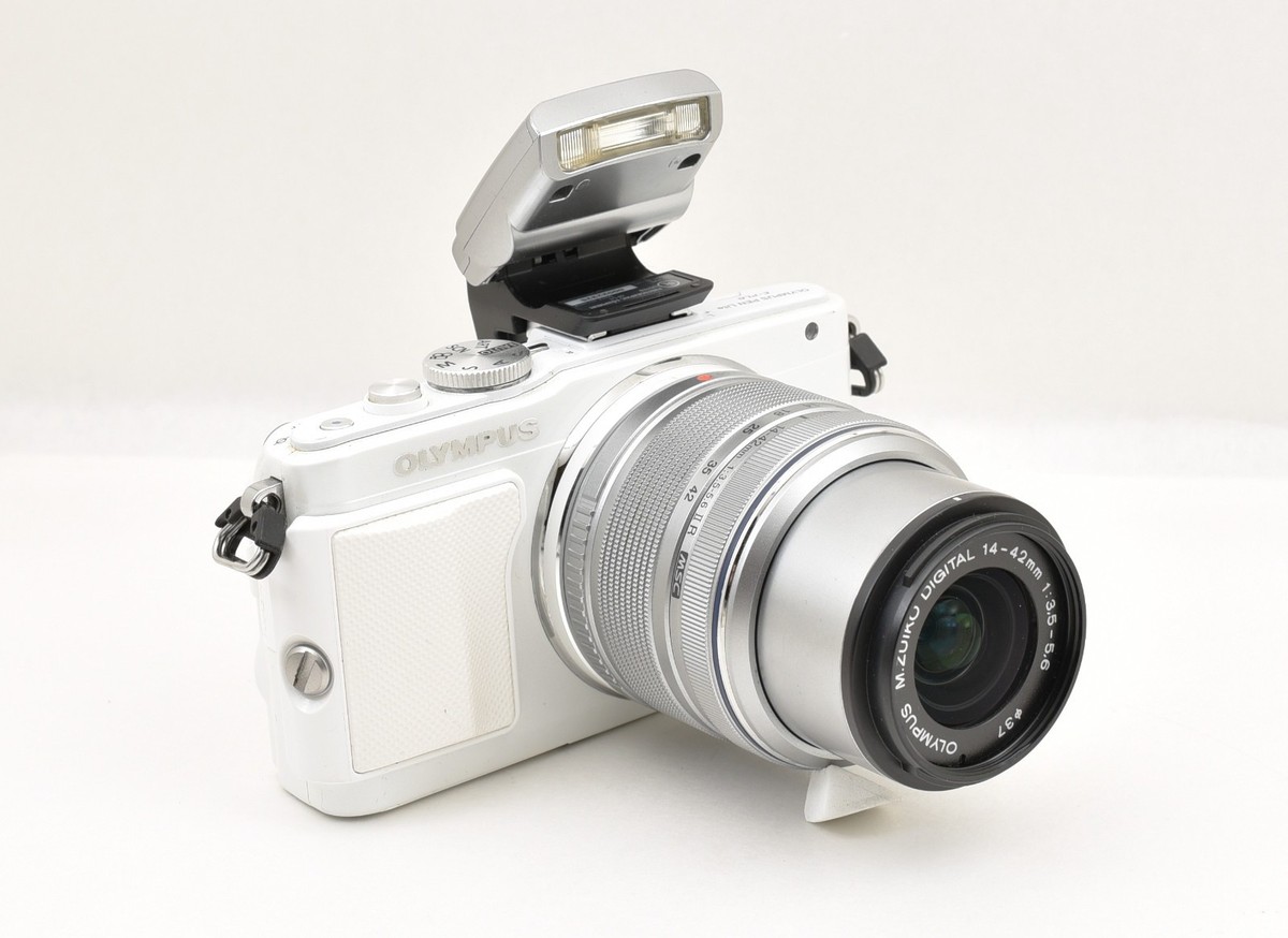 Near Mint】Olympus E-PL6 Digital camera (White) w/14-42mm Lens