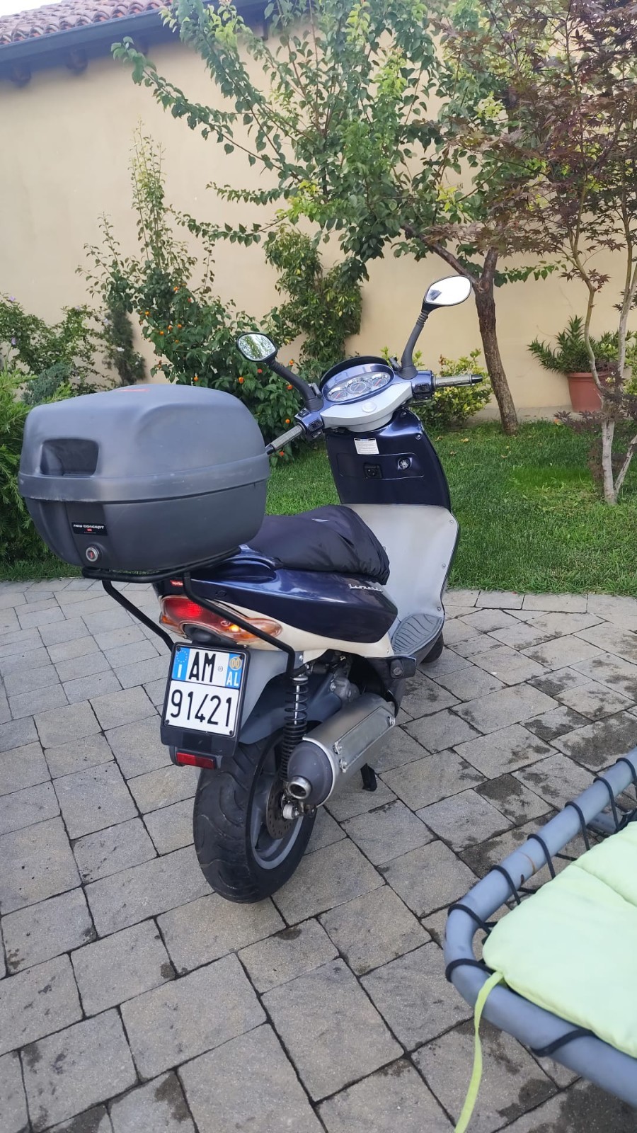 Leonardo 150 con 700 km originali