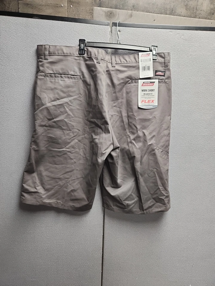 Pantalones Cortos de Trabajo Dickies B&T 13 pulgadas Costura Ajuste Relajado GR630VG (color GRAVA, GRIS) NUEVOS CON ETIQUETAS Foto 2 de 3