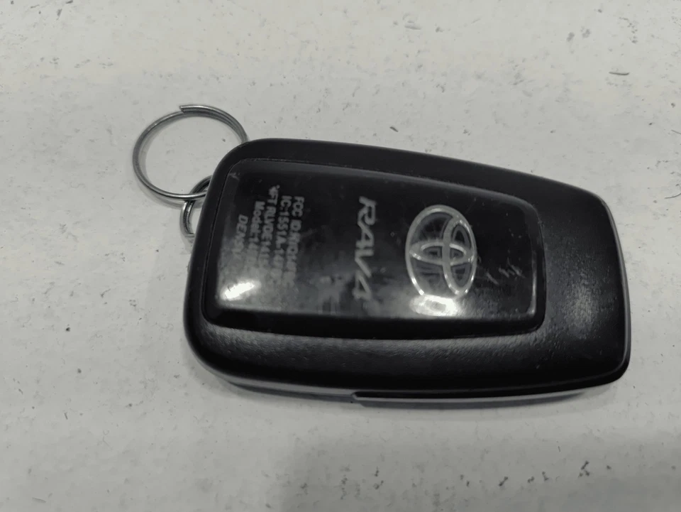 REMOTE KEYLESS ENTRY SMART KEY FOB DENSO OEM 4 2019-2022 TOYOTA RAV4 BUTTON - Image 2 of 4