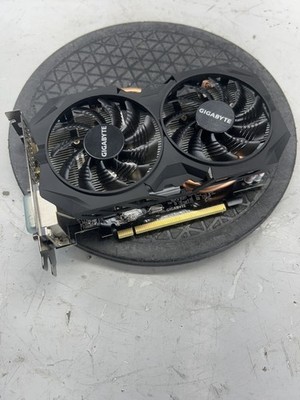 Gigabyte Ultra Durable 2 GV-R737WF2OC-2GD Radeon R7 370 Graphics Card