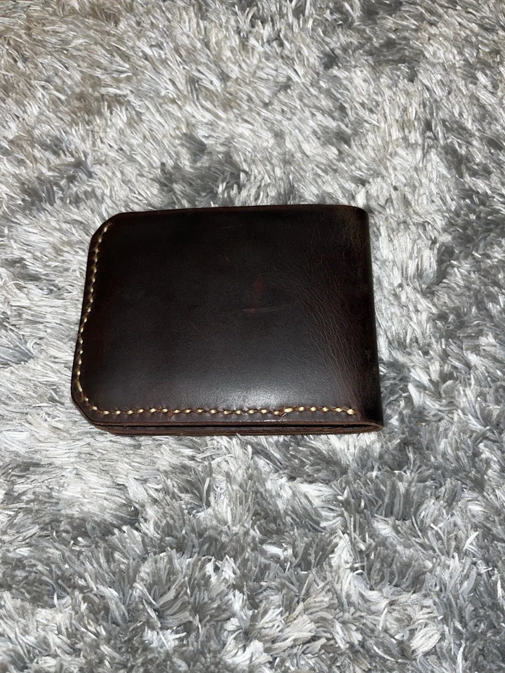 Cartera de cuero plegable rústica hecha a mano en EE. UU. con tarjetero.  Cosido a mano Foto 2 de 4
