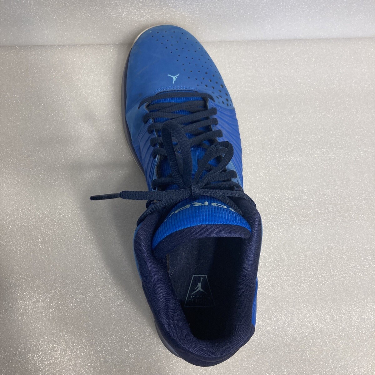 Rare Men\'s Nike Jordan 5 AM 807546-406 Size 9.5 Blue Jordan 5 retro UNC university blue (PREOWNED) Sz 9.5  main image 3
