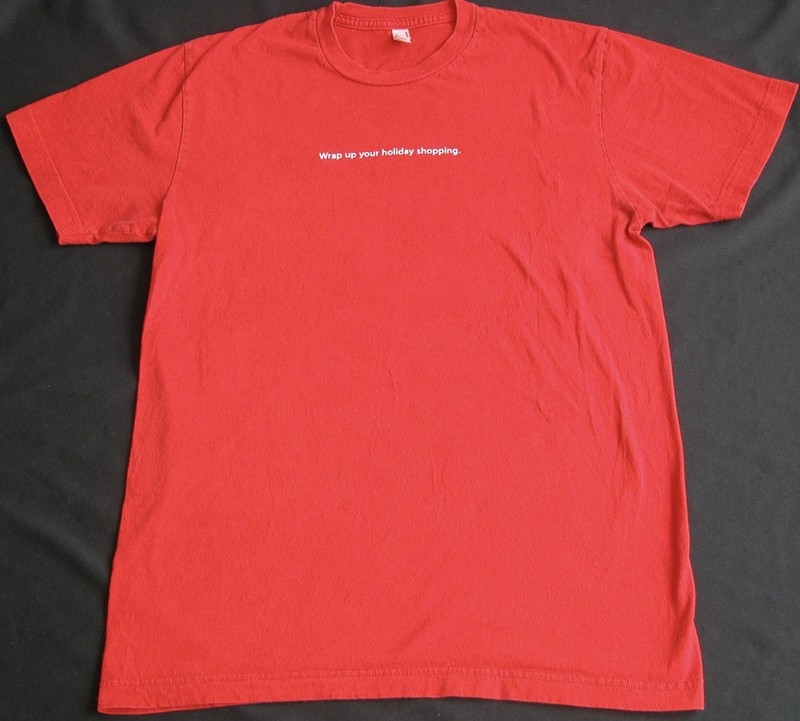 MAC APPLE Computer WRAP UP YOUR HOLIDAY SHOPPING. Specialist T Shirt M