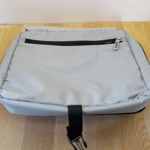 FANATIC NETBOOK /TABLET MESSENGER STYLE BAG - Image 4 of 4