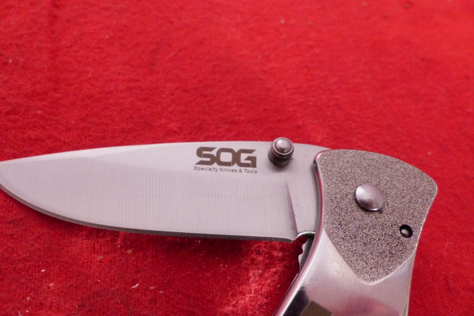 SOG Knives 37/8" Closed Linerlock Lock Blade Knife MINT re eBay