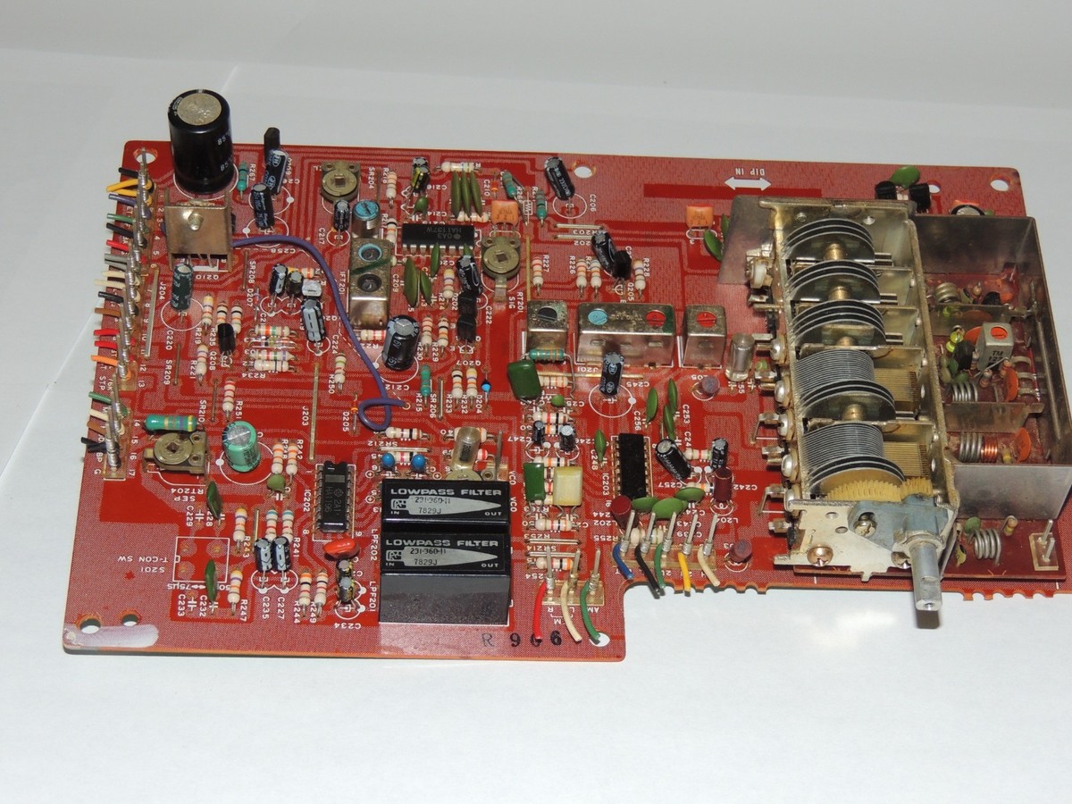 SONY STR-V5 AMFM Tuner Assembly Board (As Shown.) 1-587-405-12