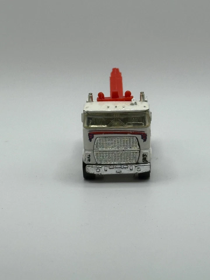 GRULETA DE PLATAFORMA HOT WHEELS 1981 DE COLECCIÓN - REMOLQUE 24 HORAS DE STEVE - MALASIA Foto 2 de 4