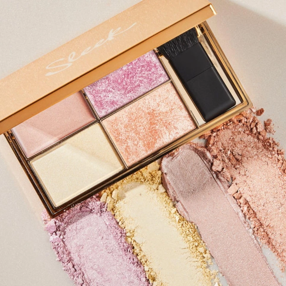 MakeUP Highlighting Palette, Four Dazzling Shades for a Supercharged Glow, Lo... - Image 4 of 4