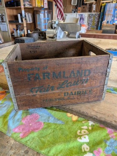 Vintage Farmland Dairies Dairy Farm Milk Bottle Wood Crate Box 1964 Fair Lawn NJ - Picture 14 of 14