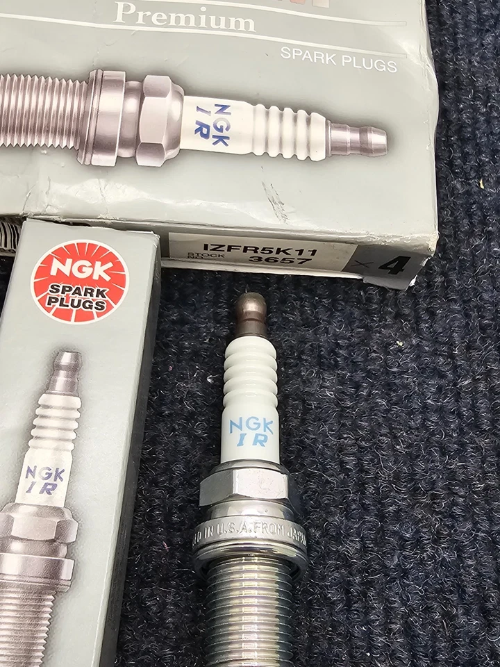 (CANTIDAD 4) Bujía láser de iridio NGK 3657 IZFR5K11 para Honda Odyssey 2008-10 Foto 2 de 4