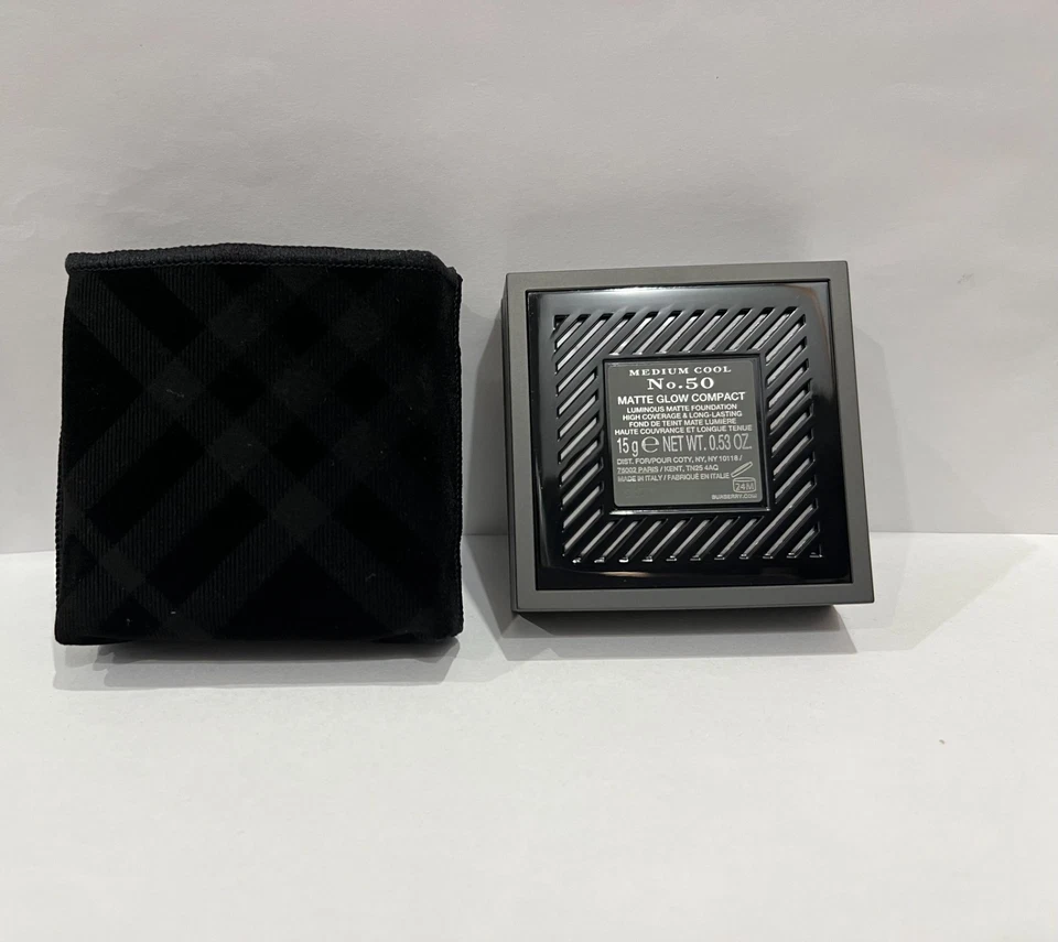 Burberry Matte Glow Compact Luminous Matte Foundation New--No. 50 Medium Cool - Image 3 of 4