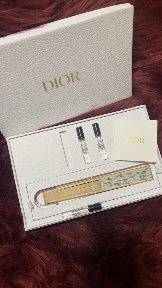 Christian Dior Lily Of The Valley Mini Ventilador Plegable con Correa y Juego de Fragancia -Nuevo Foto 4 de 4