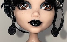 Monster High Wednesday Rave n Dance Fashion Doll Outfit Jewelry Black Earrings