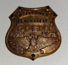 1930's vintage radio premium IODENT Toothpaste DETECTIVES Black & Blue badge