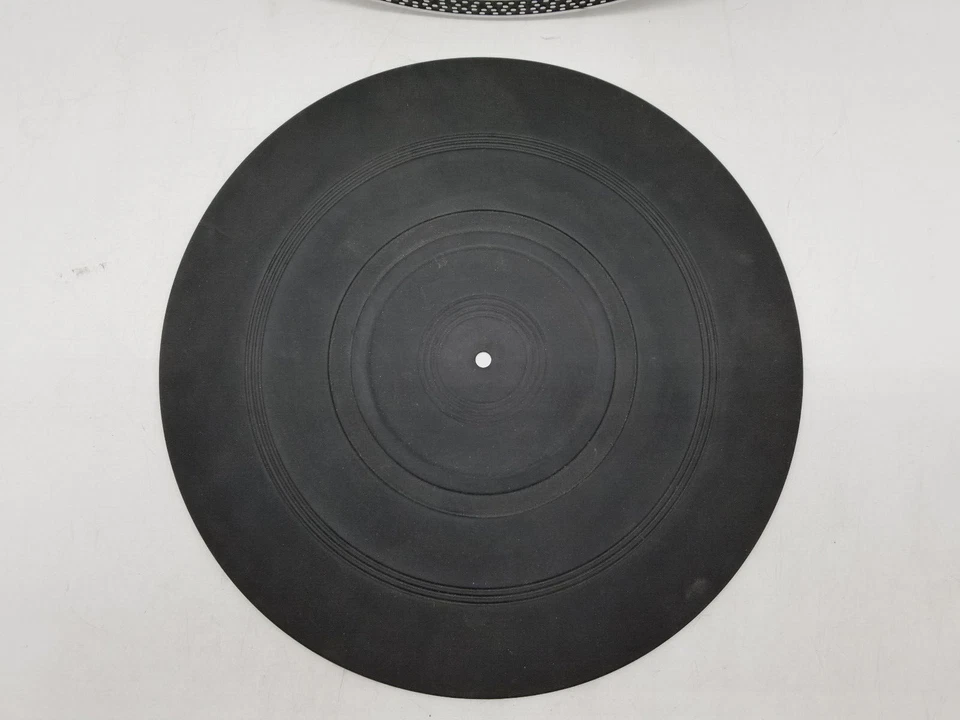 Plato y alfombrilla tocadiscos Sony PS-LX300H Foto 2 de 4