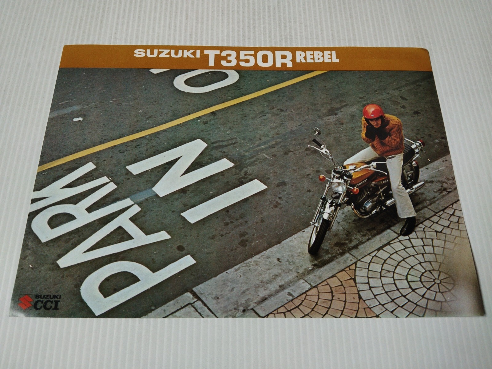 Catalogue Suzuki T 350 R Rebel 1971 : Évitez les Erreurs de Restauration Moto