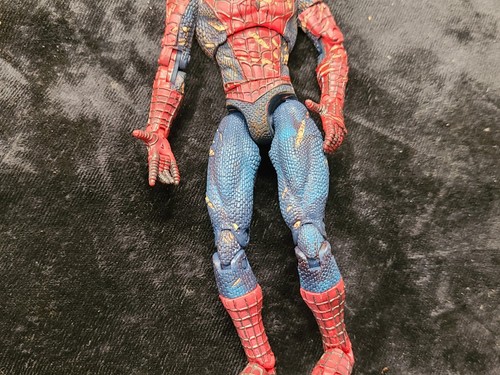 Spider-Man Movie Battle Ravaged Spider-Man 6" Action Figure 2002 ToyBiz Loose - Picture 3 of 8