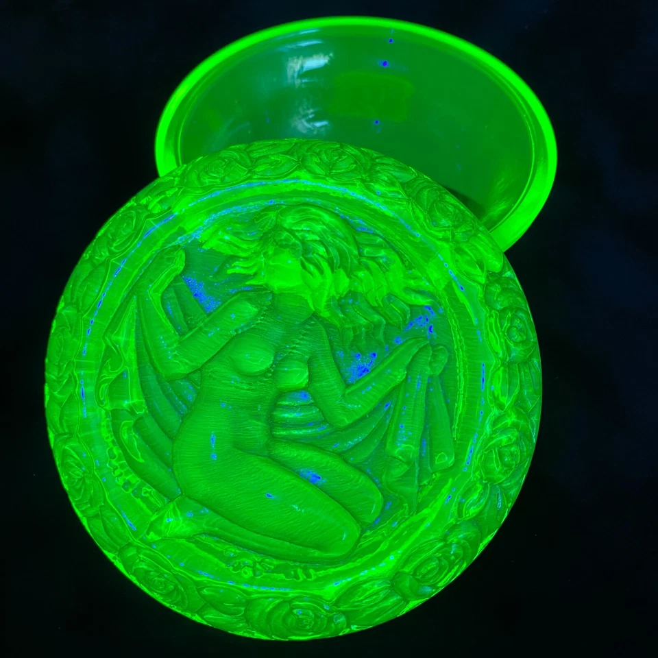 Caja de vidrio de uranio vaselina depresión caja de baratija de vidrio amarillo mujer desnuda Foto 3 de 4