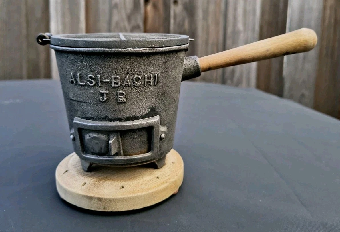 Vtg Alsi-Bachi-Jr Mini Tabletop Hibachi Grill Cast Iron Japan 5x5" Unused 1970s
Opens in a new windo