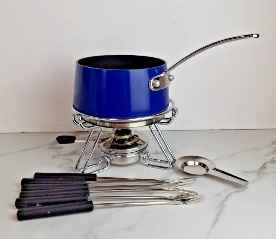 Circulon Style Fondue Set Cobalt Enameled Steel With Burner Stand Set 6 Forks
Opens in a new window 