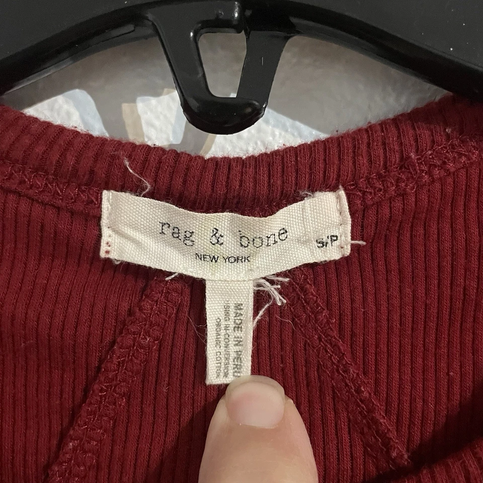 Usado en Excelente Condición Trapo y Hueso Esencial Costilla Manga Larga Tawny Granate Orgánico Pima Algodón Pequeño Foto 4 de 4