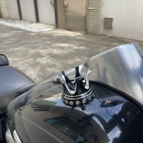 King Crown Gas Cap Fuel Tank Cover Fit For Harley Sportster 1200 Custom XL1200C - Picture 8 of 11