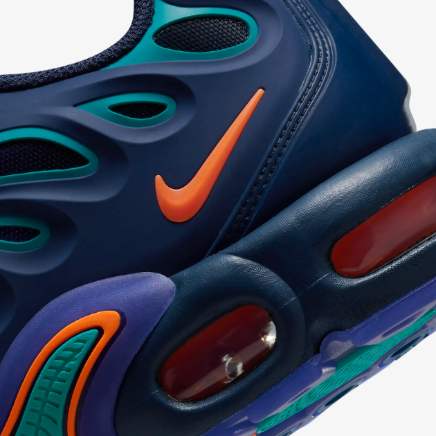 Nike Air Max Plus Drift 'Midnight Navy/Dusty Cactus' (FD4290-400