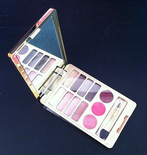 Lápiz labial vintage Estée Lauder Signature Hydra brillo y sombra de ojos cuádruple. Nuevo. - Imagen 2 de 6
