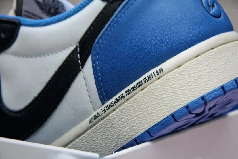 DS Travis Scott x Fragment Design x Air Jordan 1 Retro Low OG SP Men's Sneakers - Image 4 of 4