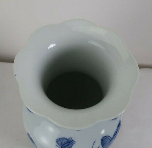 TOYO CHINESE VASE BLUE AND WHITE WITH LION HEADS - Picture 3 of 7