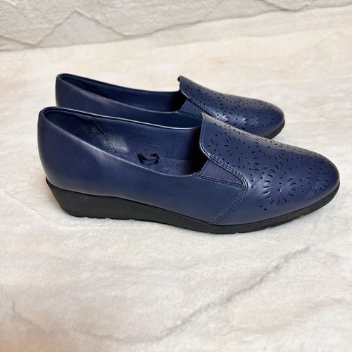 Baretraps Amry Slip On Womens Navy Blue Flats Casual Work Wear Shoes Worn Once