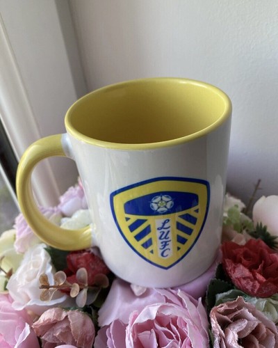 Leeds United Badge Two Tone Ceramic Mug 11oz (330ml)